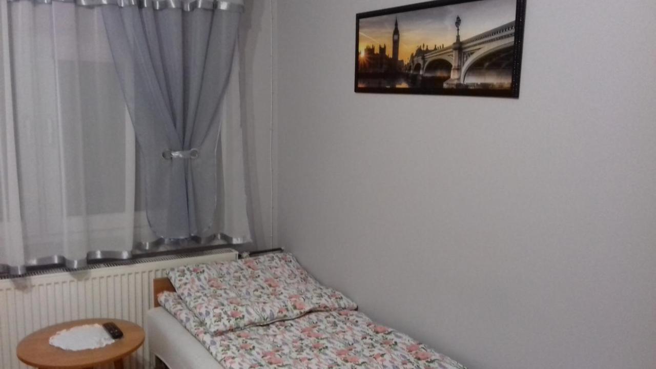 Agroturystyka U Basi Wola Kalinowska Extérieur photo